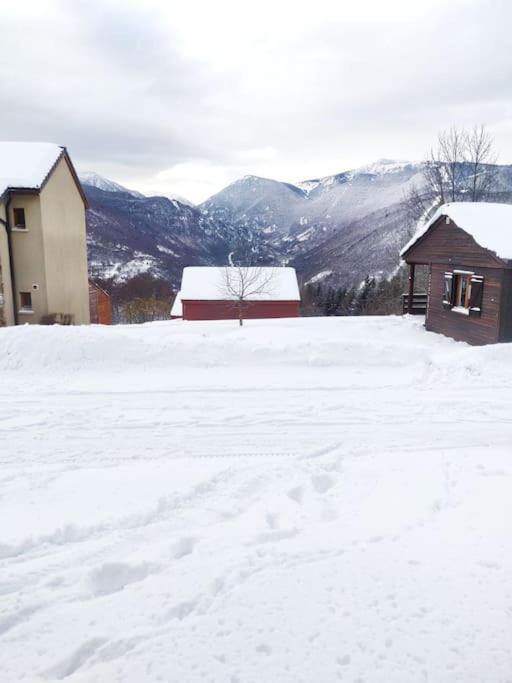 T2 Confortable 31M2 Piscine Terrasse Vue Degagee Montagne Ignaux Exterior foto